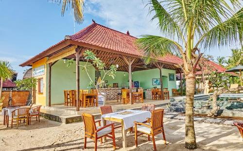 Restaurant, Scooby Doo Beach Bungalow in Nusa Lembongan Restaurant, Scooby Doo Beach Bungalow in Nusa Lembongan