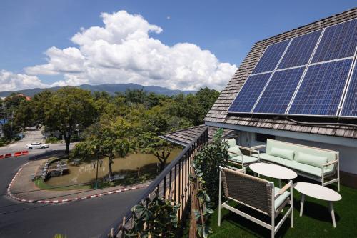 Penthouse The Olaf at Chiang Mai's Old Town Suandok Gate I Entire Villa Booking I 4 Bedrooms I Daily in City Center Penthouse The Olaf at Chiang Mai's Old Town Suandok Gate I Entire Villa Booking I 4 Bedrooms I Daily in City Center