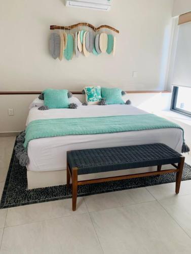 Beachfront White Villa in Playa Blanca in Barra De Potosi Beachfront White Villa in Playa Blanca in Barra De Potosi