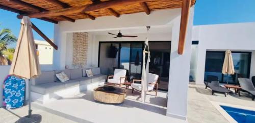 Beachfront White Villa in Playa Blanca in Barra De Potosi Beachfront White Villa in Playa Blanca in Barra De Potosi