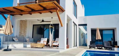 Beachfront White Villa in Playa Blanca in Barra De Potosi Beachfront White Villa in Playa Blanca in Barra De Potosi