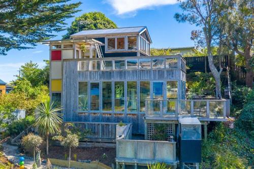 The Paint Box in Paekakariki The Paint Box in Paekakariki