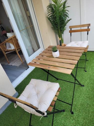 COCOONING HOUSE Suite 216 SWEET AND HARMONY- AEROPORT PARIS ROISSY CDG, PARC ASTERIX, CHATEAU DE CHA in Szent Witz COCOONING HOUSE Suite 216 SWEET AND HARMONY- AEROPORT PARIS ROISSY CDG, PARC ASTERIX, CHATEAU DE CHA in Szent Witz