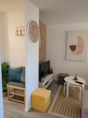 COCOONING HOUSE Suite 216 SWEET AND HARMONY- AEROPORT PARIS ROISSY CDG, PARC ASTERIX, CHATEAU DE CHA in Szent Witz COCOONING HOUSE Suite 216 SWEET AND HARMONY- AEROPORT PARIS ROISSY CDG, PARC ASTERIX, CHATEAU DE CHA in Szent Witz