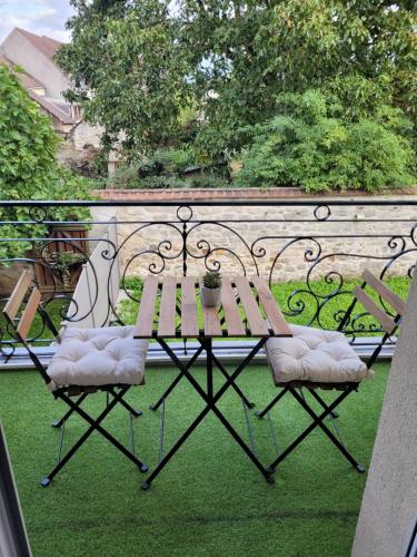 COCOONING HOUSE Suite 216 SWEET AND HARMONY- AEROPORT PARIS ROISSY CDG, PARC ASTERIX, CHATEAU DE CHA in Szent Witz COCOONING HOUSE Suite 216 SWEET AND HARMONY- AEROPORT PARIS ROISSY CDG, PARC ASTERIX, CHATEAU DE CHA in Szent Witz