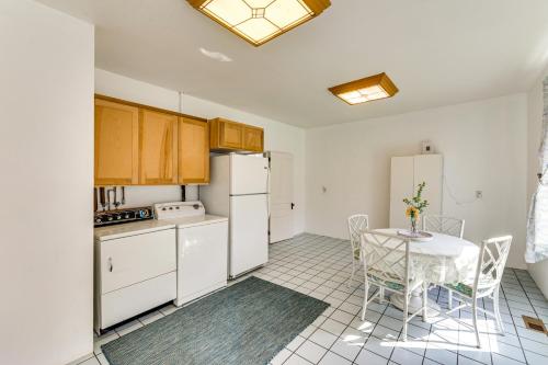 2 Mi to River Historic Clarkston Home with Views! in Clarkston (WA) 2 Mi to River Historic Clarkston Home with Views! in Clarkston (WA)