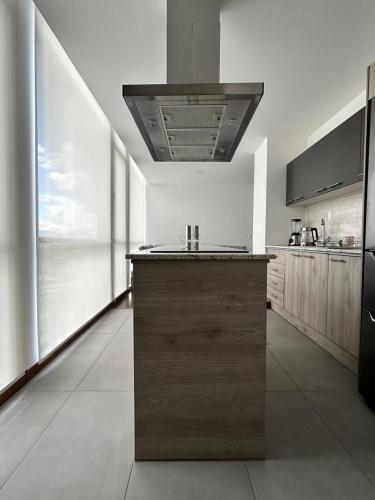 Stylish & Private Suite in Quito, Perfect Location in ลา ฟลอเรสตา Stylish & Private Suite in Quito, Perfect Location in ลา ฟลอเรสตา