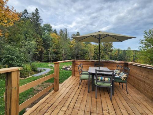 Cozy Cottage Retreat Private 2 Acres, Near Lake in Bancroft (ON) Cozy Cottage Retreat Private 2 Acres, Near Lake in Bancroft (ON)