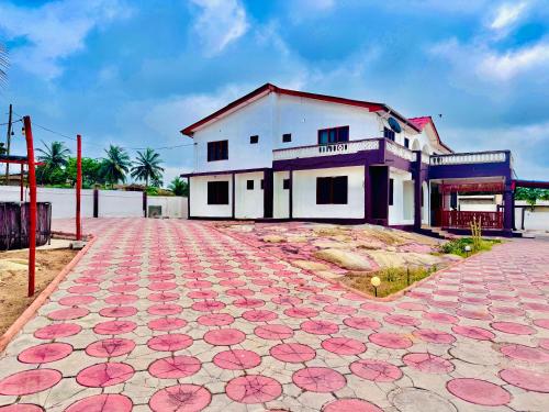 Vista exterior, BERG'S BEACH HOUSE in Winneba Vista exterior, BERG'S BEACH HOUSE in Winneba