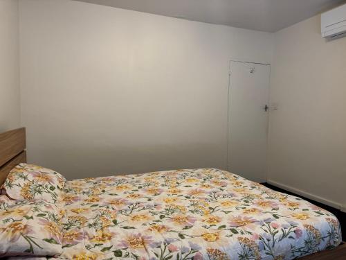 Spacious Room in Ivanhoe, Melbourne in 艾凡赫 Spacious Room in Ivanhoe, Melbourne in 艾凡赫