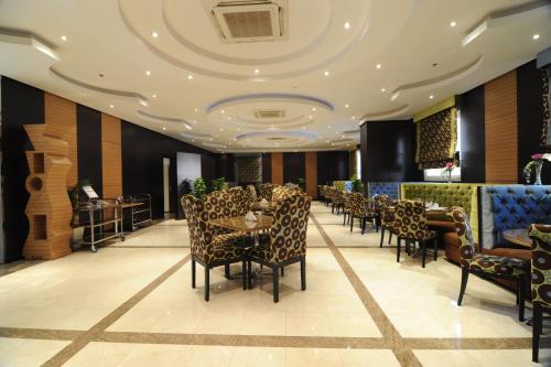 Food and beverages, Rose Garden Hotel in Al Zahra Food and beverages, Rose Garden Hotel in Al Zahra