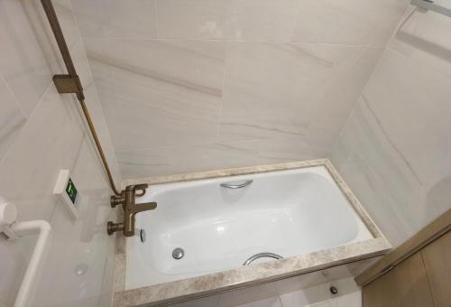 Bathroom, Apartment near Hong Kong Science Park in Taipo Bathroom, Apartment near Hong Kong Science Park in Taipo