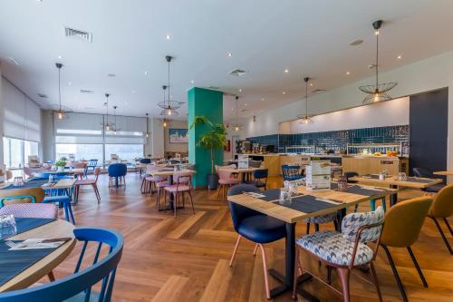 Restaurante, Travelodge Madrid Alcala de Henares in Alcala de Henares Restaurante, Travelodge Madrid Alcala de Henares in Alcala de Henares