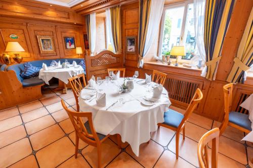 Hotel-Restaurant Schwanen in Βέιλ Αμ Ράιν Hotel-Restaurant Schwanen in Βέιλ Αμ Ράιν