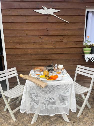 Ételek és italok, LaKour Fleurie Chambres d hôtes (LaKour Fleurie Chambres d hotes) in Sainte Rose Ételek és italok, LaKour Fleurie Chambres d hôtes (LaKour Fleurie Chambres d hotes) in Sainte Rose