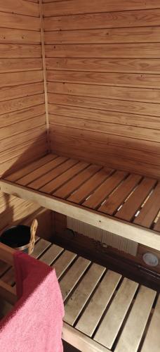 Rivitalo-asunto Jarvenpaassa Saunakallion aseman lahella in Jarvenpaa Rivitalo-asunto Jarvenpaassa Saunakallion aseman lahella in Jarvenpaa