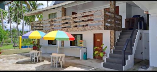 la caballa beach resort bar & grill in Aborlan la caballa beach resort bar & grill in Aborlan