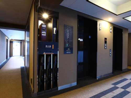 APA Hotel Higashi-Nihonbashi-Ekimae in Tokyo APA Hotel Higashi-Nihonbashi-Ekimae in Tokyo