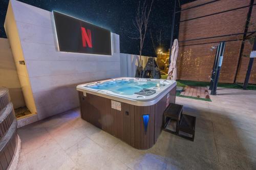 Hot tub, Nagawa Staycation in Al Dhaid Hot tub, Nagawa Staycation in Al Dhaid