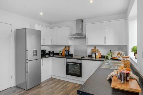 Quiet Home In St Helens Near Haydock Park Racecourse & Liverpool, Free Parking in St. Helens Quiet Home In St Helens Near Haydock Park Racecourse & Liverpool, Free Parking in St. Helens