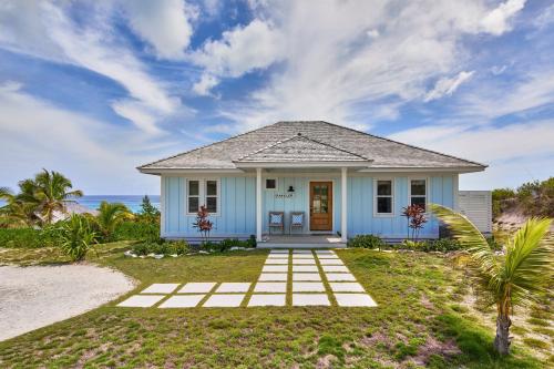 Bohemia Two Bedroom home in James Pt Bohemia Two Bedroom home in James Pt