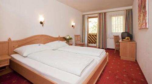 This photo about Warmingerhof shared on HyHotel.com