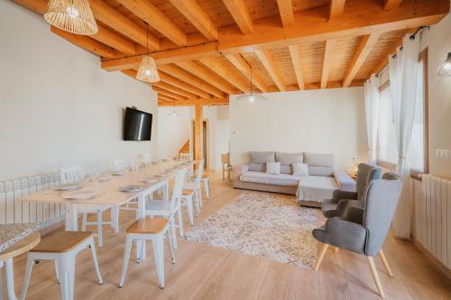 Lagar Del Altillo-Revilla Vallejer in Villodrigo Lagar Del Altillo-Revilla Vallejer in Villodrigo