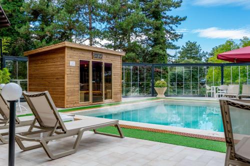 Zwembad, Hotel & Spa Tino Sveti Stefan in Ohrid Zwembad, Hotel & Spa Tino Sveti Stefan in Ohrid