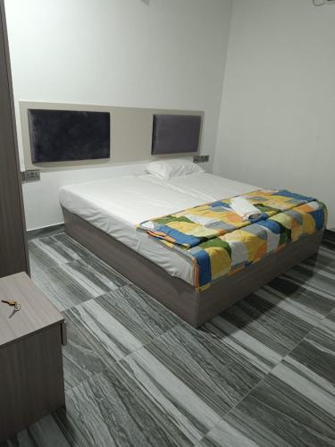 Feeali Buddies Inn in Faafu Atoll Feeali Buddies Inn in Faafu Atoll