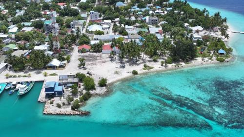 Feeali Buddies Inn in Faafu Atoll Feeali Buddies Inn in Faafu Atoll