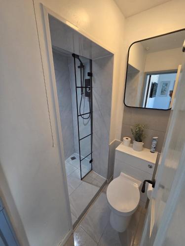 Badkamer, Cozy 1 Bed Retreat - Amlwch in Amlwch Badkamer, Cozy 1 Bed Retreat - Amlwch in Amlwch