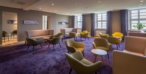 Shared lounge/TV area, Kardinal Schulte Haus in Bergisch Gladbach Shared lounge/TV area, Kardinal Schulte Haus in Bergisch Gladbach