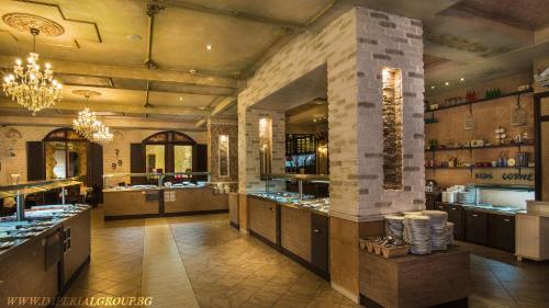 레스토랑, 클럽 칼리미라 임페리얼 리조트 (Club Calimera Imperial Resort) in 네세바르 레스토랑, 클럽 칼리미라 임페리얼 리조트 (Club Calimera Imperial Resort) in 네세바르