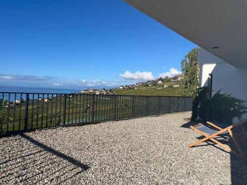 Erkély/terasz, Newly Renovated APT with panoramic view in Cully Erkély/terasz, Newly Renovated APT with panoramic view in Cully