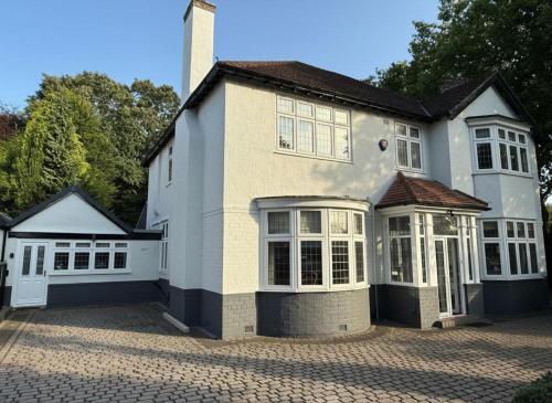 Tranquil Studio - Sleeps 2 & Private Parking in Halewood Tranquil Studio - Sleeps 2 & Private Parking in Halewood