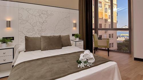 This photo about Apartamentos Suites Oficentro Deluxe shared on HyHotel.com