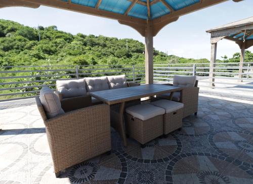 Oceanview Apartment with Rooftop in Quebradillas Oceanview Apartment with Rooftop in Quebradillas