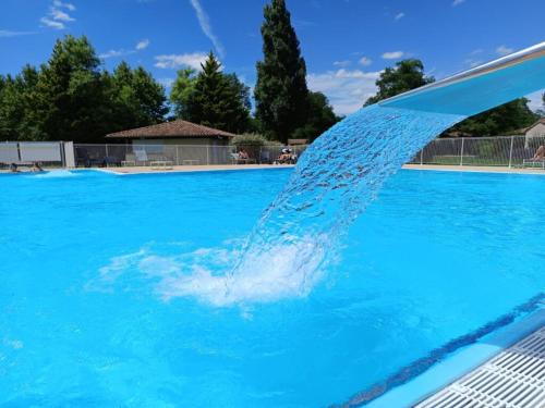 Au bord du Lac in 薩多爾瑞伊薩 Au bord du Lac in 薩多爾瑞伊薩