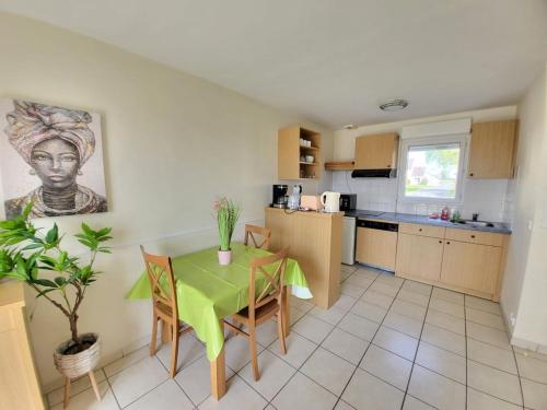 House in residence with heated pool in Azay-le-Rideau House in residence with heated pool in Azay-le-Rideau