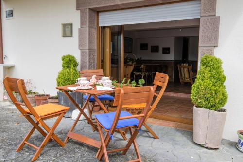 This photo about Apartamentos Mirador de Bareyo shared on HyHotel.com