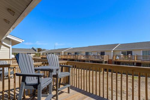 Pine Knoll Townes 126 in Pine Knoll Shores Pine Knoll Townes 126 in Pine Knoll Shores