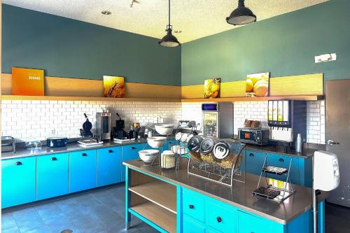 طعام و مشروبات, Comfort Inn & Suites Cartersville - Emerson Lake Point in كارتيرسفيل طعام و مشروبات, Comfort Inn & Suites Cartersville - Emerson Lake Point in كارتيرسفيل