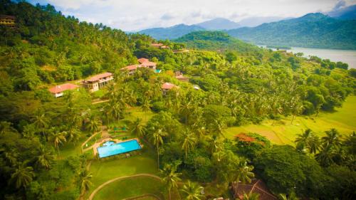 Victoria Golf & Country Resort