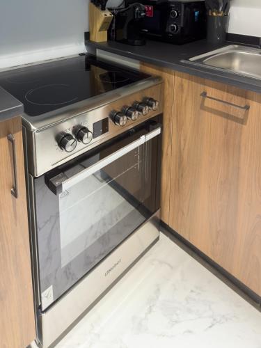 Stylish 2-bedroom Apartment With Jacuzzi in Al Ain International Airport Stylish 2-bedroom Apartment With Jacuzzi in Al Ain International Airport