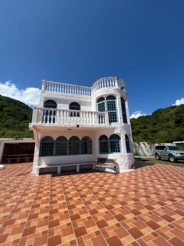 posada villa mercedes in Catia La Mar posada villa mercedes in Catia La Mar