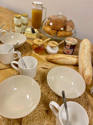 L échappée semuroise de Léane (L echappee semuroise de Leane) in Semur-en-Auxois L échappée semuroise de Léane (L echappee semuroise de Leane) in Semur-en-Auxois