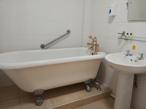 The George Hotel, Dereham in ديريهام The George Hotel, Dereham in ديريهام