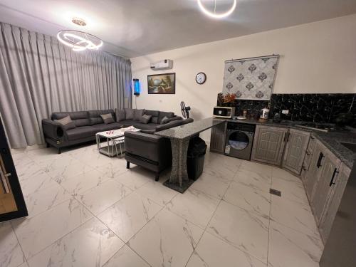 Kitchen, Al Ameer Chalet-Airport in Al Jizah Kitchen, Al Ameer Chalet-Airport in Al Jizah