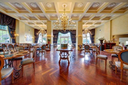 Ресторан, Hotel Regina in Венген Ресторан, Hotel Regina in Венген