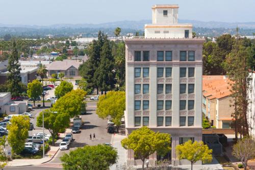 在meiguo.com看到的The Kraemer Building的介绍图片